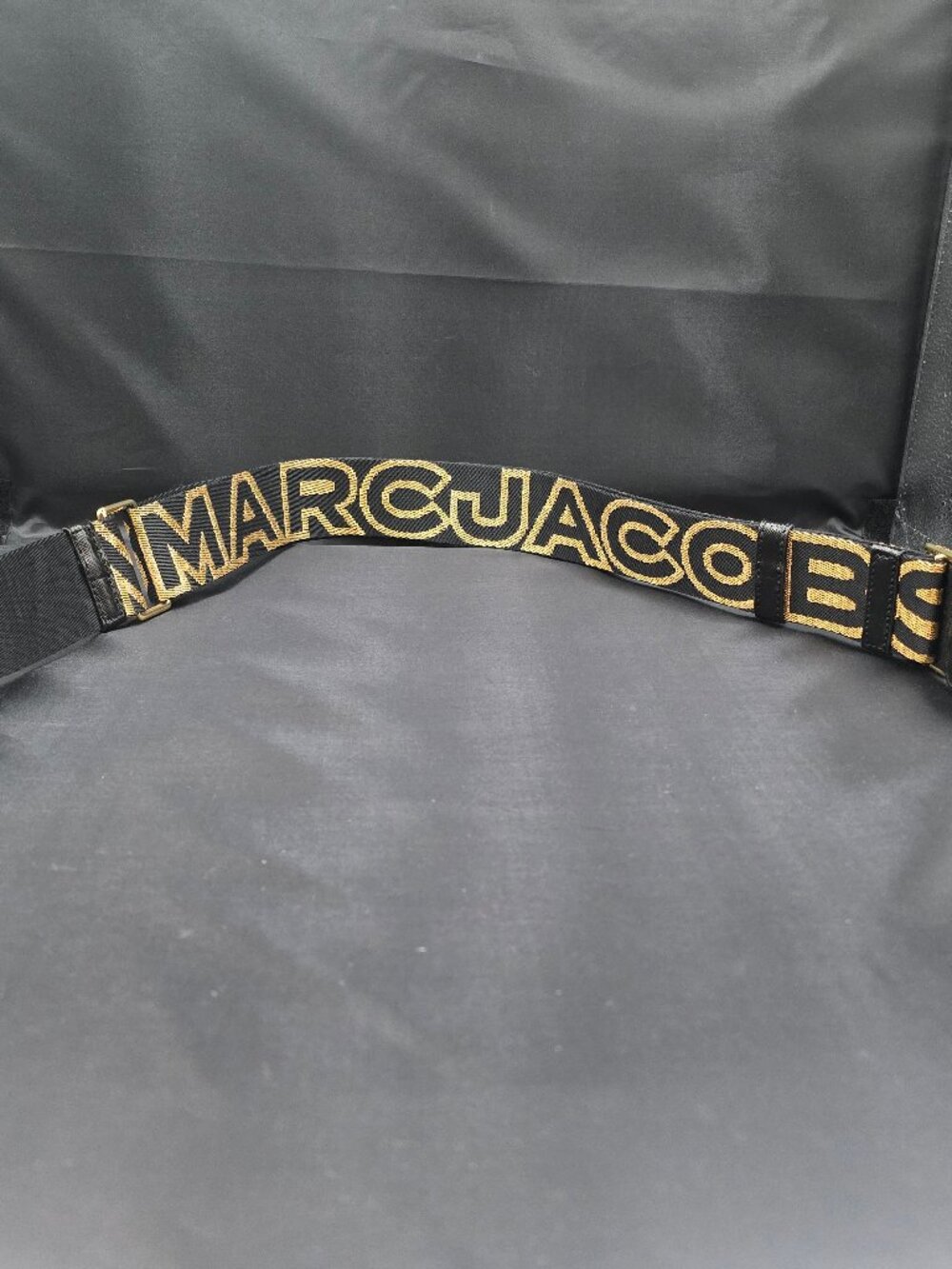 Marc Jacobs The Outline Monogram Webbing Logo Bag Strap in Black/Metallic Gold